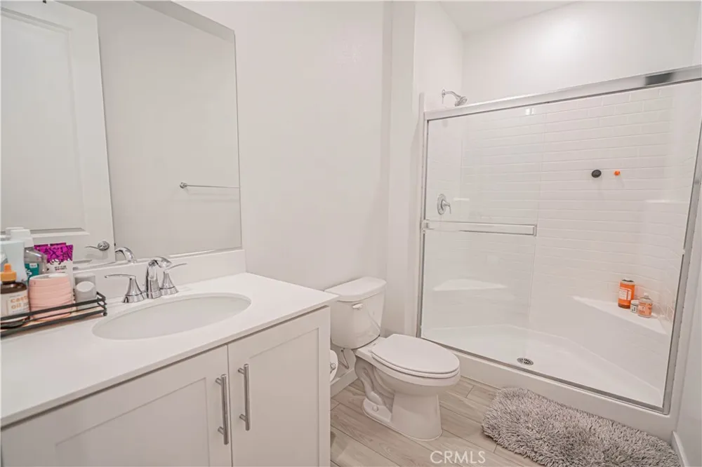 27154 Valley Oak Place Valencia, CA 91381