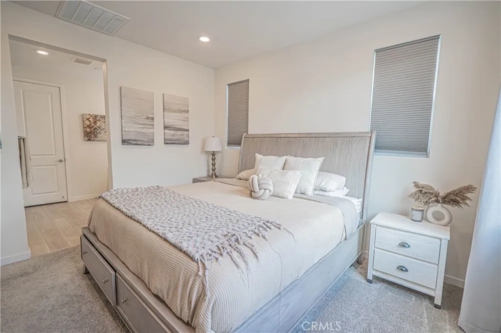 27154 Valley Oak Place Valencia, CA 91381