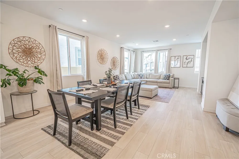 27154 Valley Oak Place Valencia, CA 91381