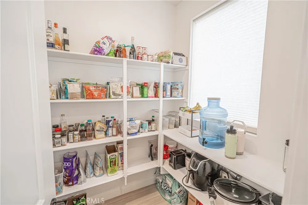 27154 Valley Oak Place Valencia, CA 91381