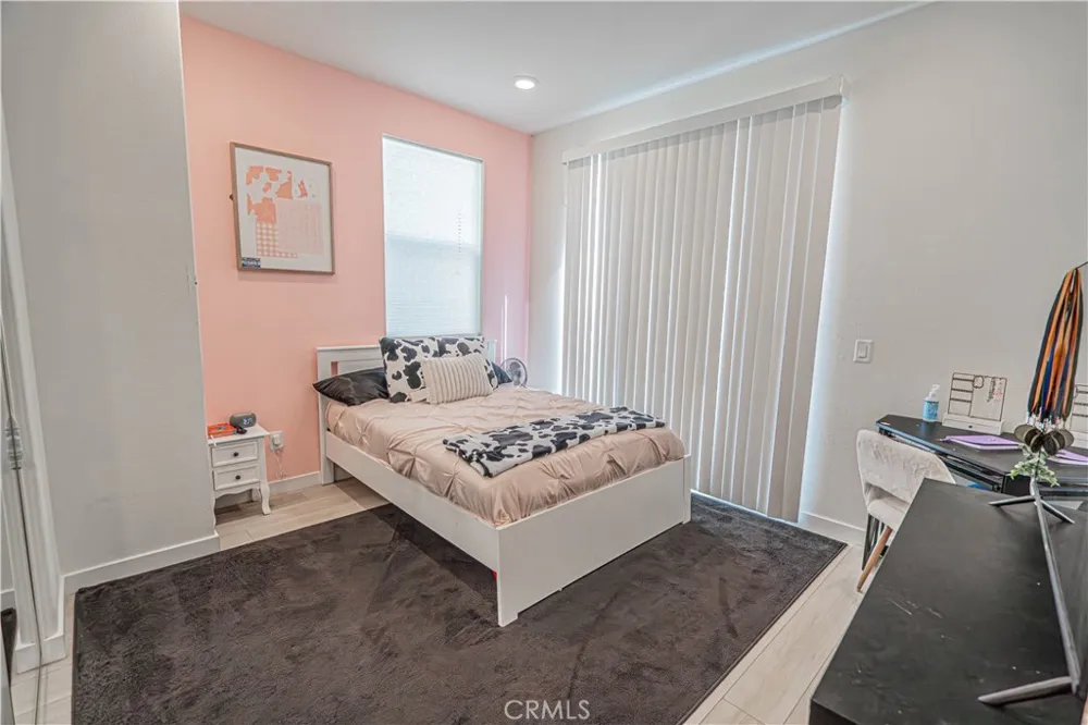 27154 Valley Oak Place Valencia, CA 91381