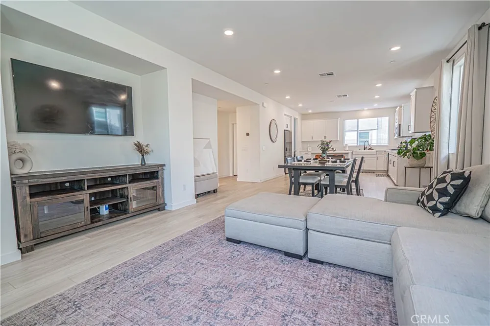 27154 Valley Oak Place Valencia, CA 91381