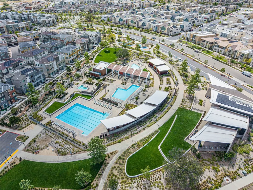 27154 Valley Oak Place Valencia, CA 91381