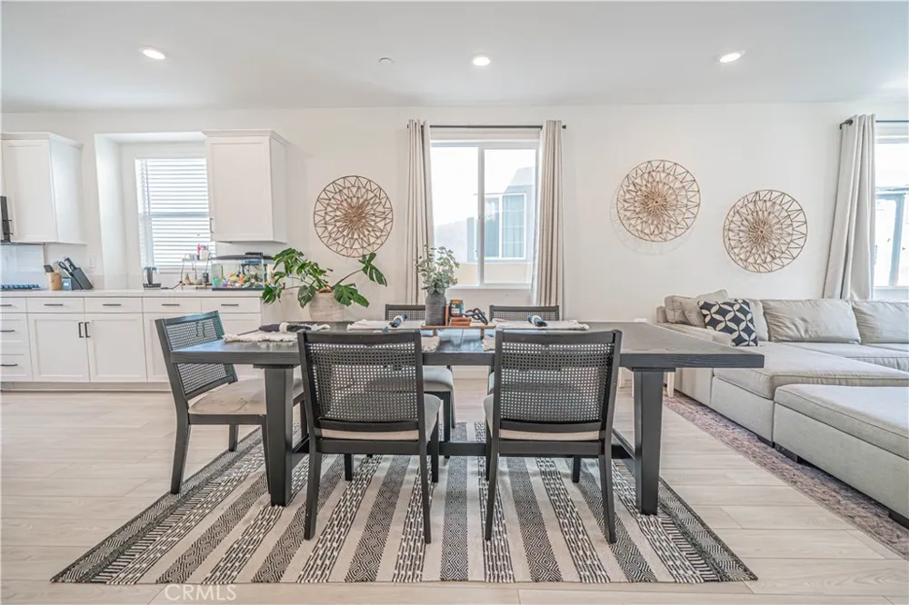 27154 Valley Oak Place Valencia, CA 91381