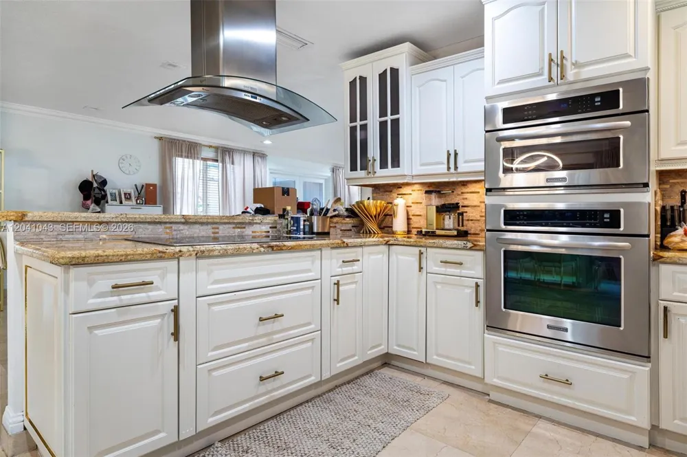 3220 NE 164th St North Miami Beach, FL 33160