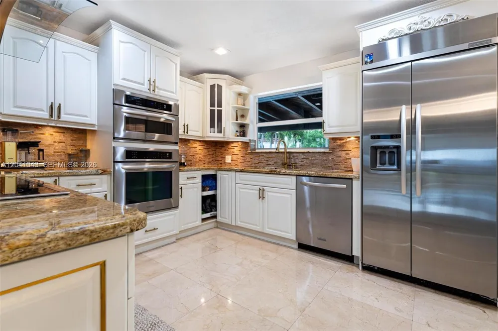 3220 NE 164th St North Miami Beach, FL 33160