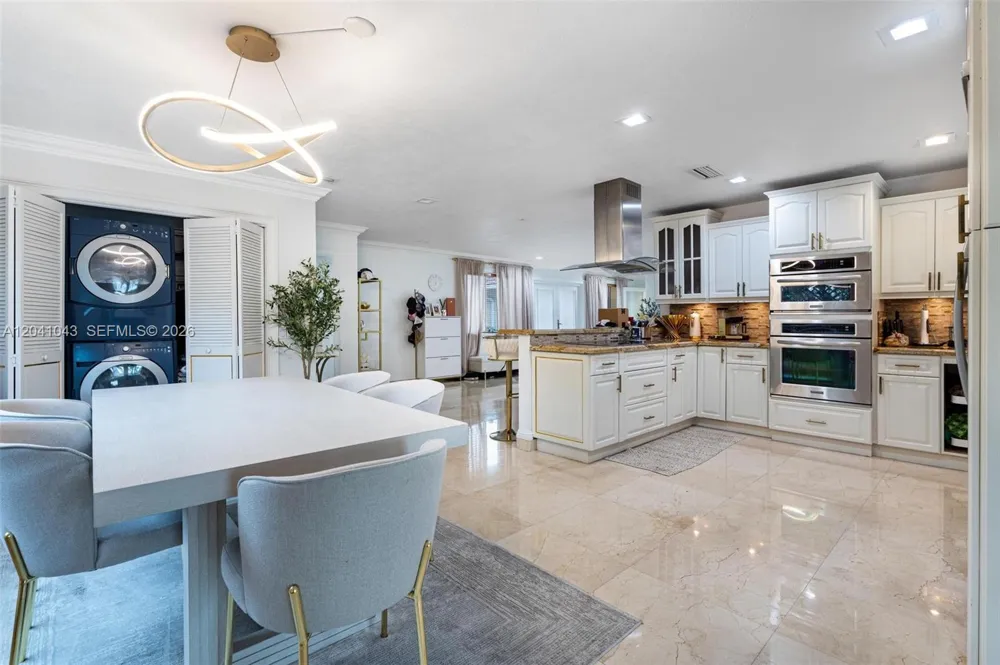 3220 NE 164th St North Miami Beach, FL 33160