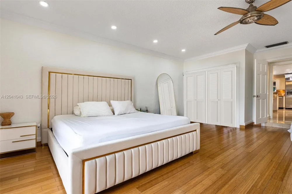 3220 NE 164th St North Miami Beach, FL 33160
