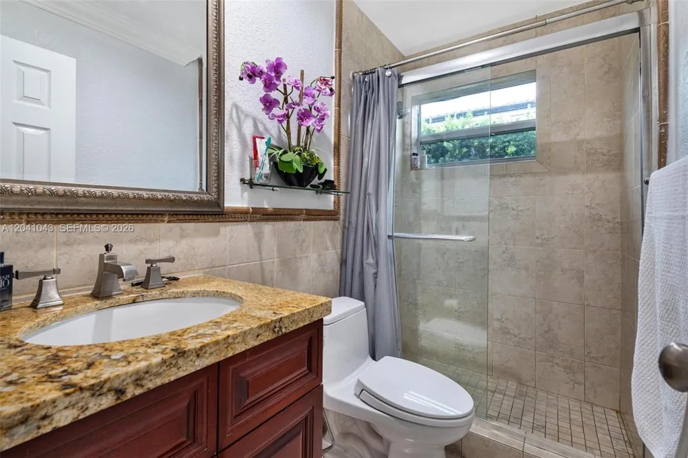 3220 NE 164th St North Miami Beach, FL 33160