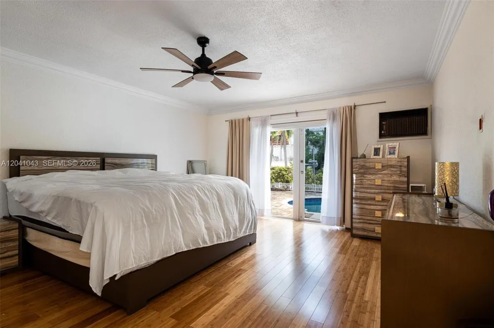 3220 NE 164th St North Miami Beach, FL 33160