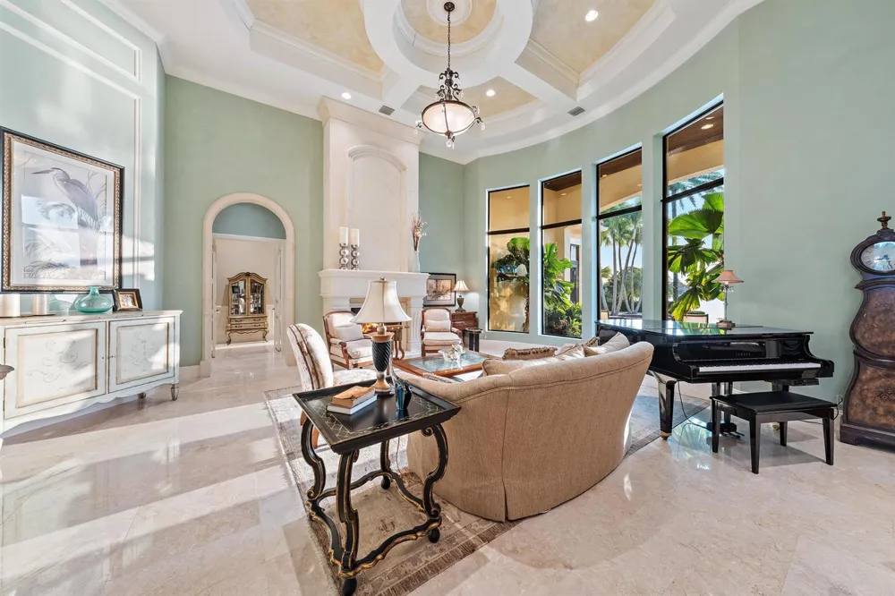 7287 Horizon Drive West Palm Beach, FL 33412