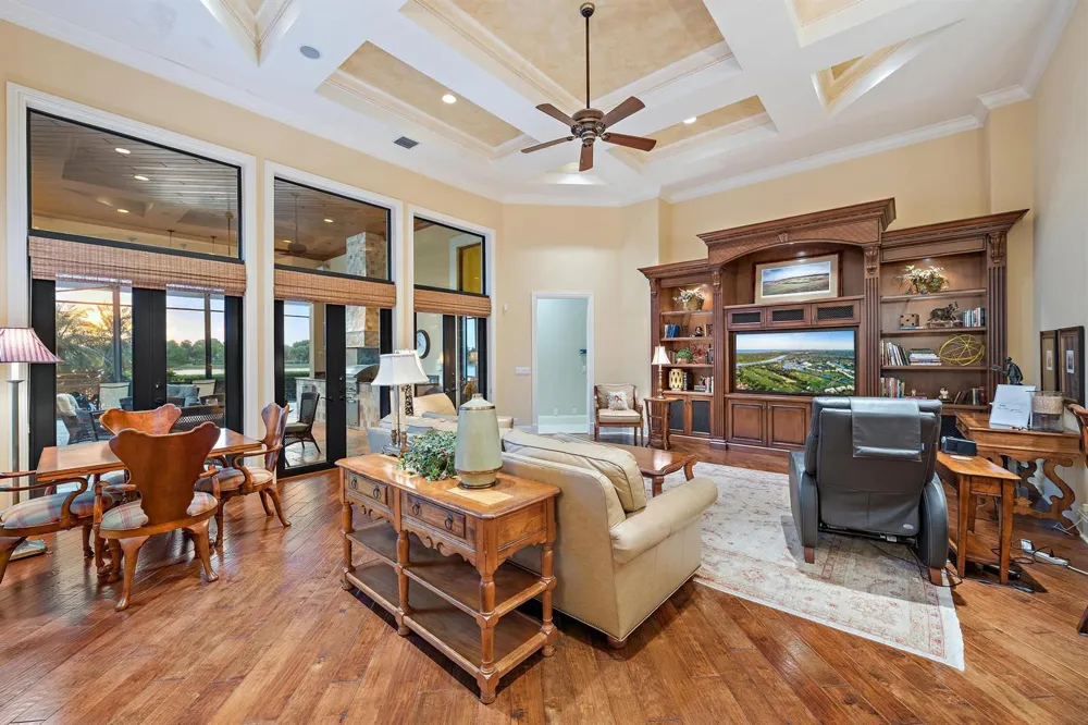 7287 Horizon Drive West Palm Beach, FL 33412