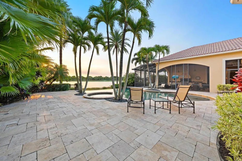 7287 Horizon Drive West Palm Beach, FL 33412
