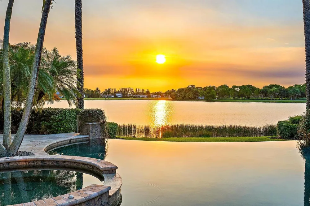 7287 Horizon Drive West Palm Beach, FL 33412