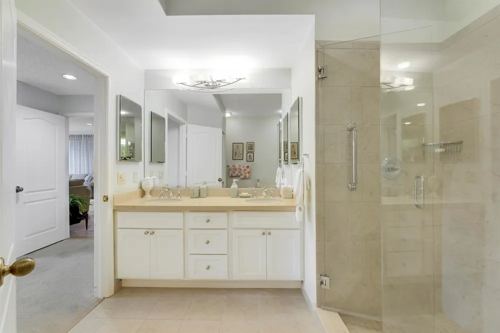 110 Legendary Circle Palm Beach Gardens, FL 33418