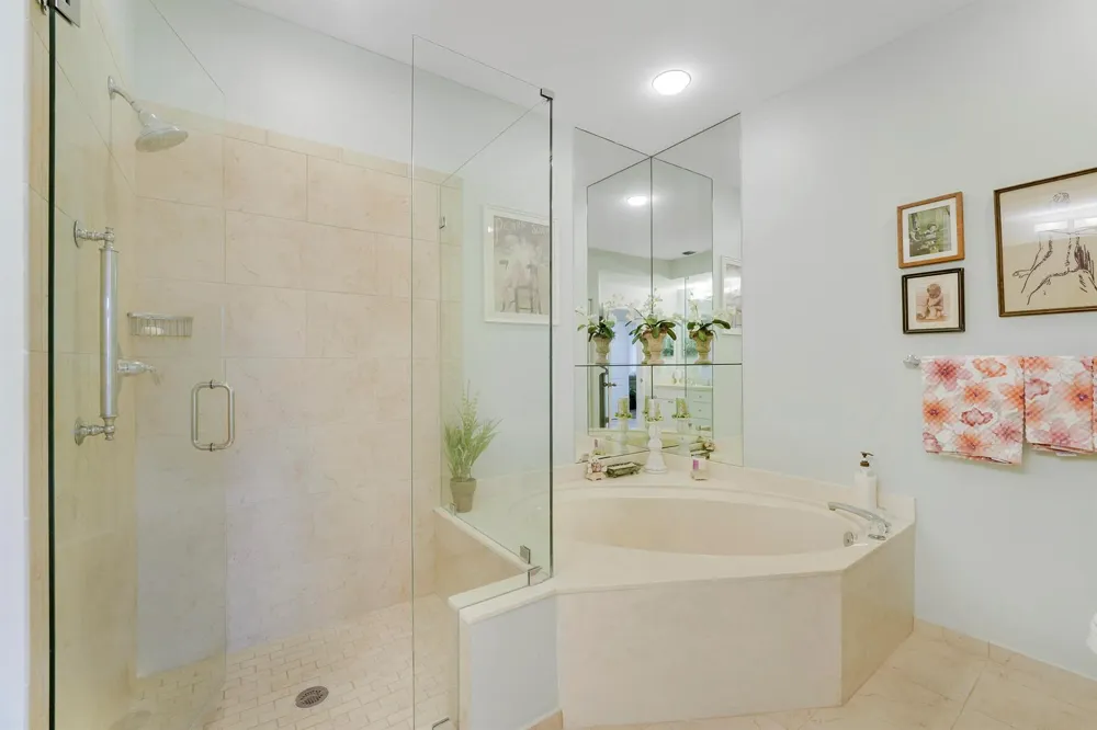 110 Legendary Circle Palm Beach Gardens, FL 33418