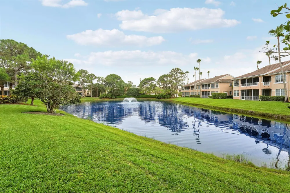 110 Legendary Circle Palm Beach Gardens, FL 33418