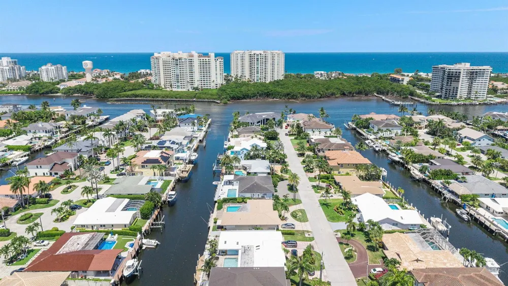 831 Dover Street Boca Raton, FL 33487