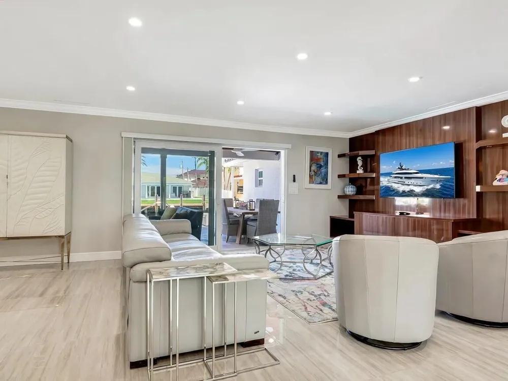 831 Dover Street Boca Raton, FL 33487