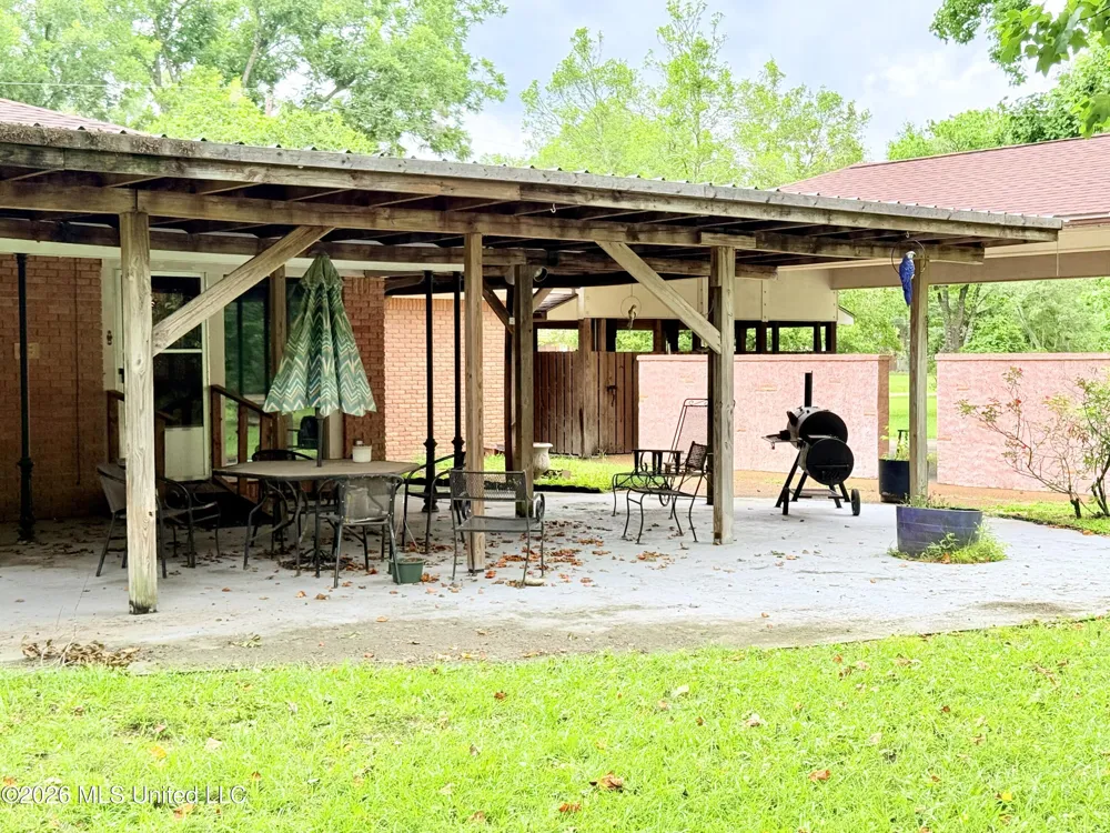 123 Devalda Drive Duck Hill, MS 38925