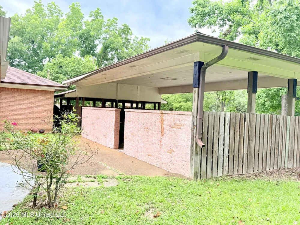123 Devalda Drive Duck Hill, MS 38925