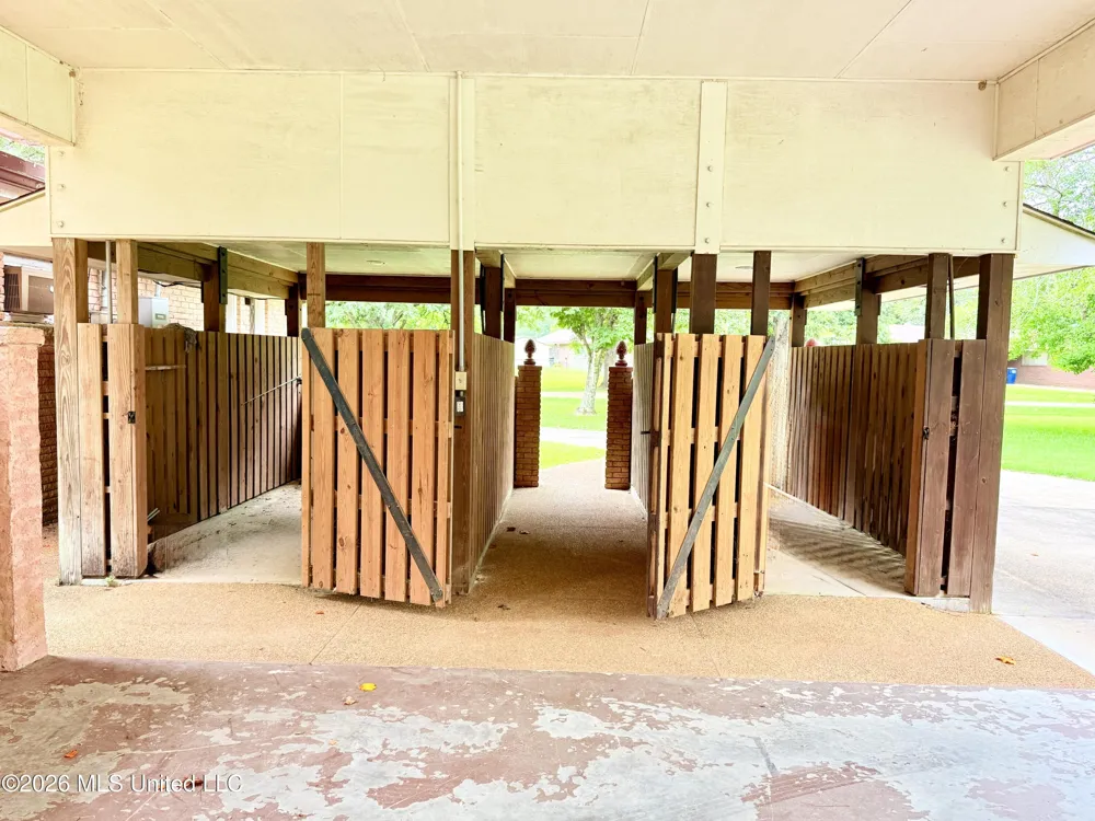 123 Devalda Drive Duck Hill, MS 38925