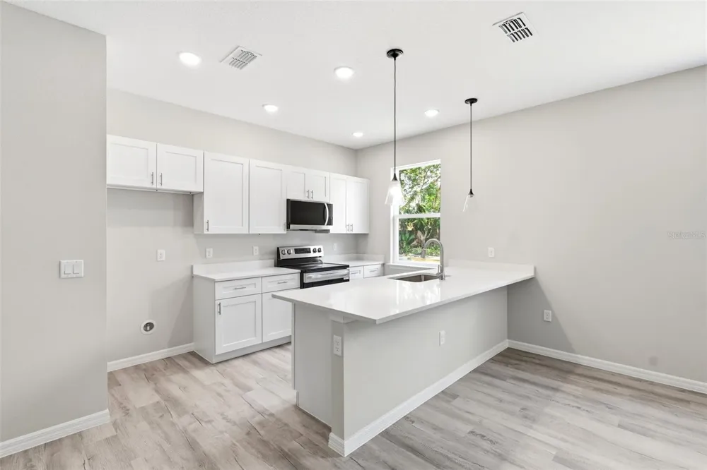 522 PALMETTO STREET Eustis, FL 32726