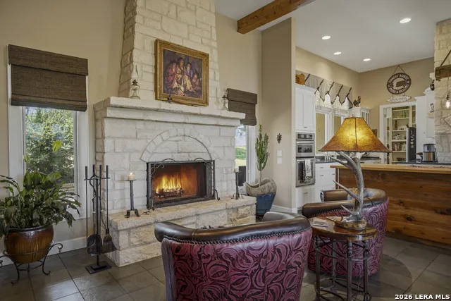 165 Settlers Comfort, TX 78013