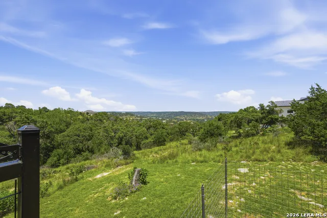 165 Settlers Comfort, TX 78013