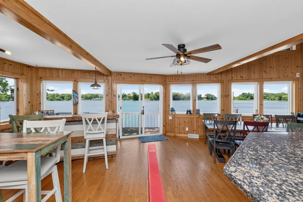 68388 Dailey Road Edwardsburg, MI 49112