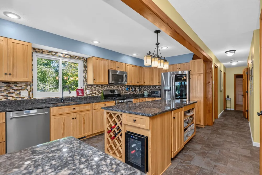 68388 Dailey Road Edwardsburg, MI 49112