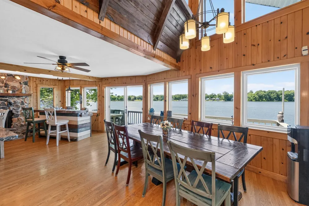68388 Dailey Road Edwardsburg, MI 49112