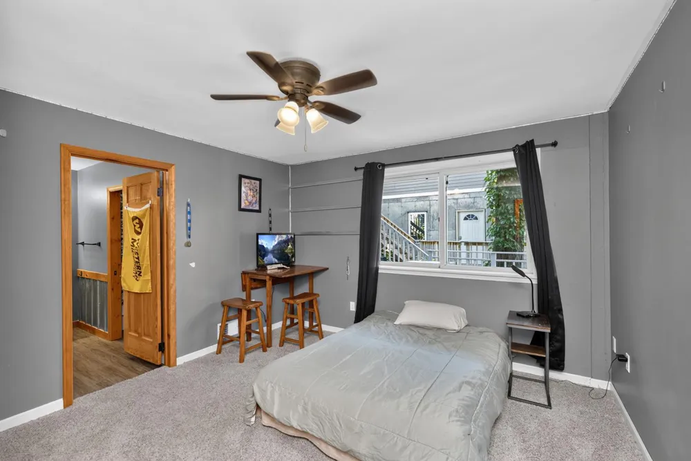 68388 Dailey Road Edwardsburg, MI 49112