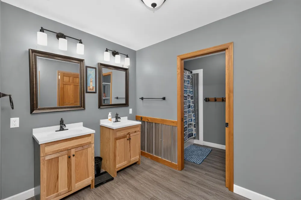 68388 Dailey Road Edwardsburg, MI 49112