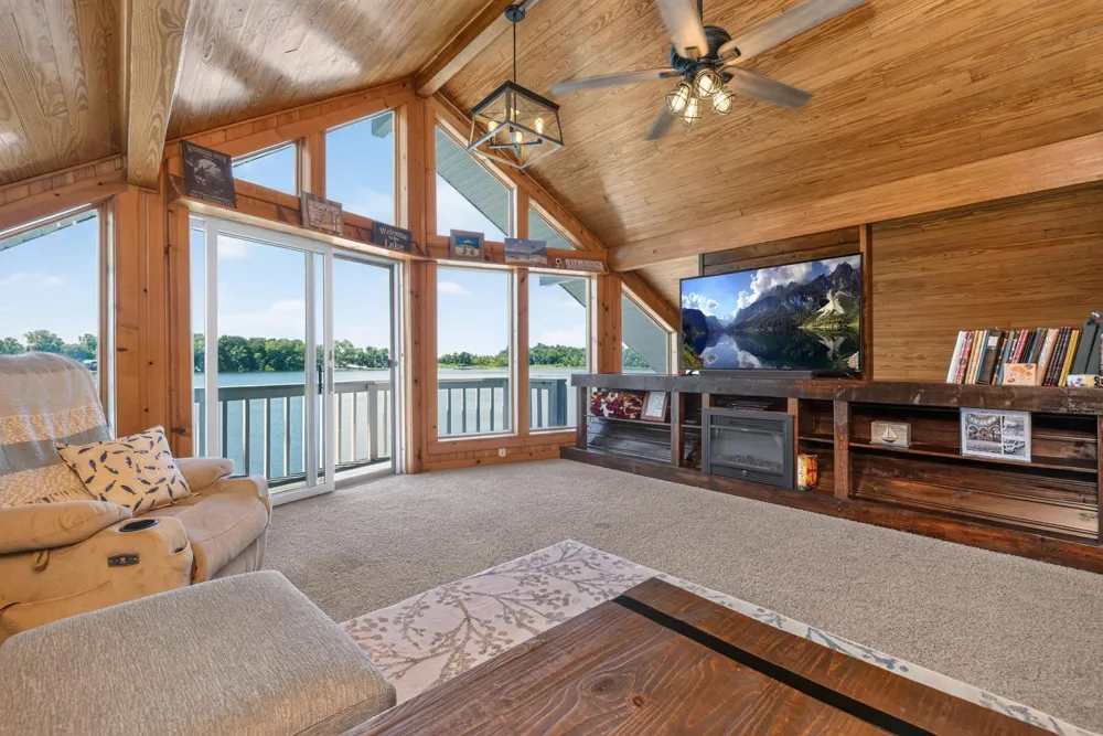 68388 Dailey Road Edwardsburg, MI 49112