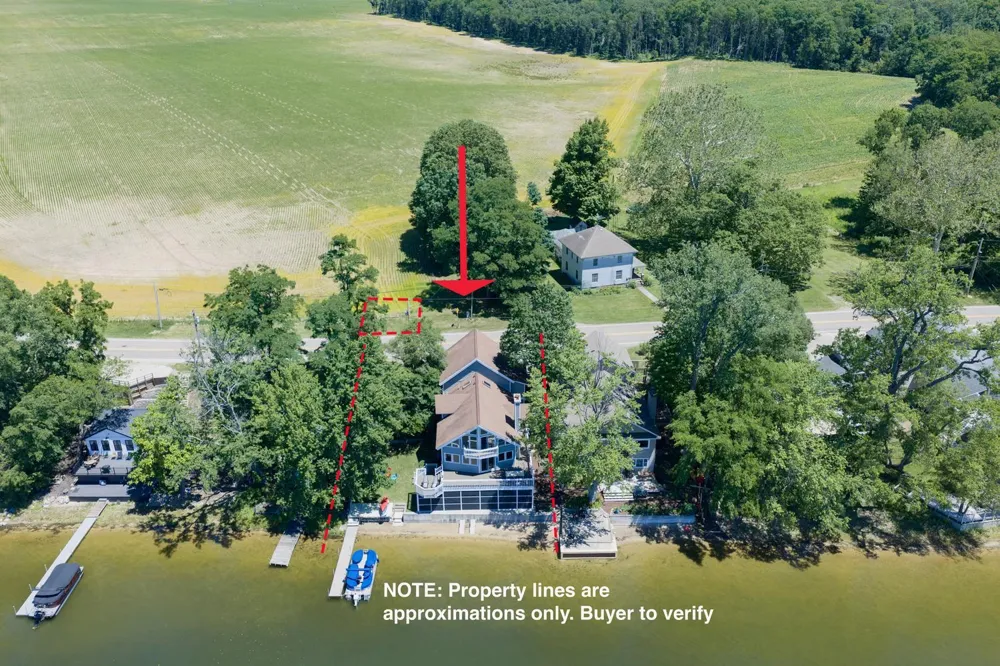 68388 Dailey Road Edwardsburg, MI 49112