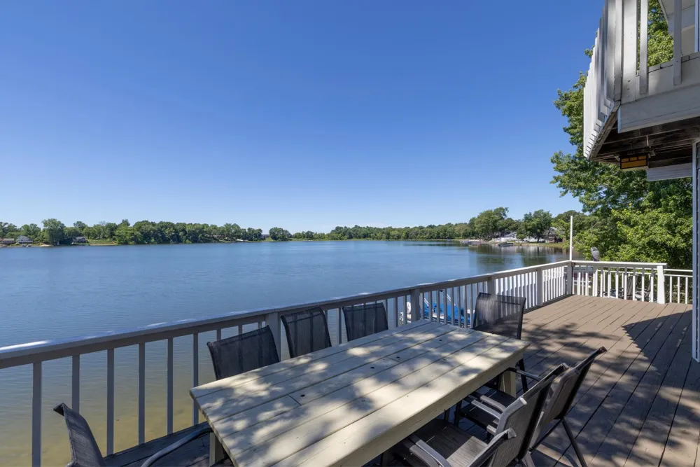 68388 Dailey Road Edwardsburg, MI 49112
