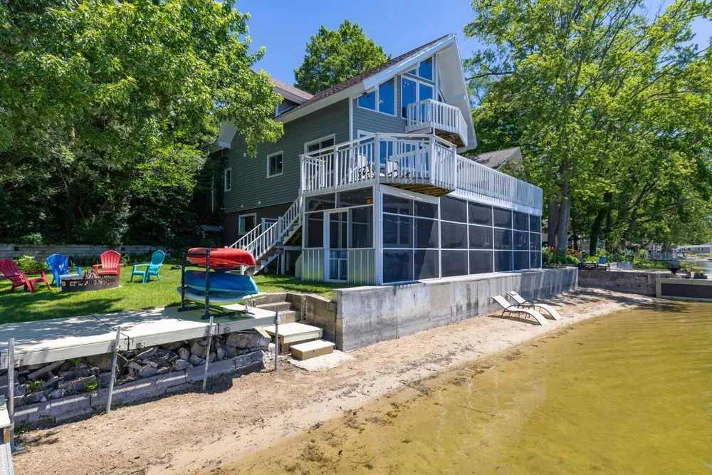 68388 Dailey Road Edwardsburg, MI 49112