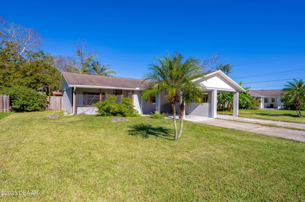 906 Boulder Drive South Daytona, FL 32119