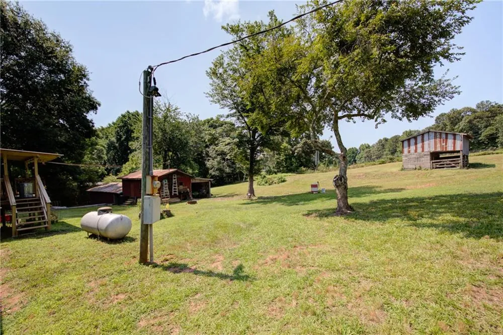 716 Hawkins Road Homer, GA 30547