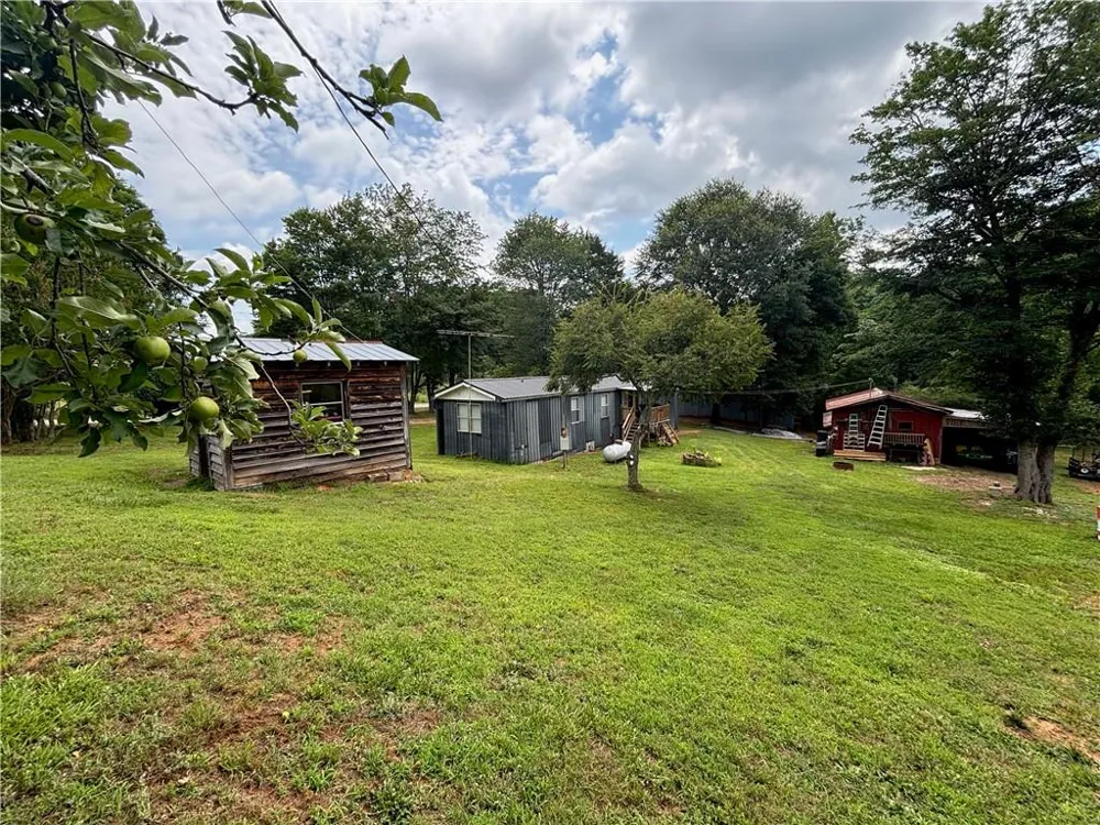 716 Hawkins Road Homer, GA 30547