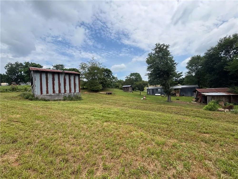 716 Hawkins Road Homer, GA 30547
