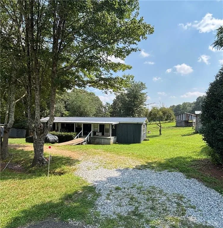 716 Hawkins Road Homer, GA 30547