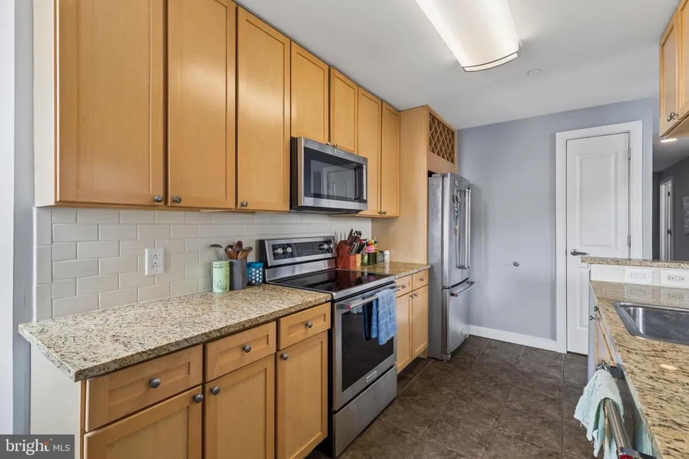111 S 15TH STREET #1803 Philadelphia, PA 19102