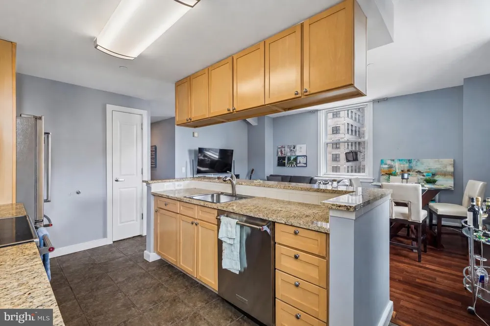 111 S 15TH STREET #1803 Philadelphia, PA 19102