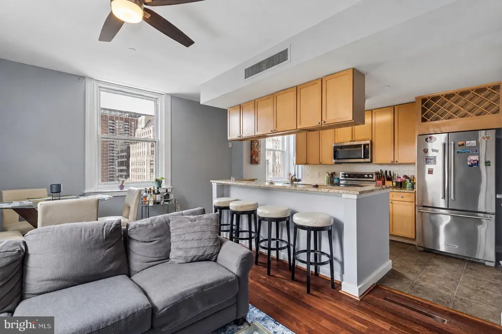111 S 15TH STREET #1803 Philadelphia, PA 19102