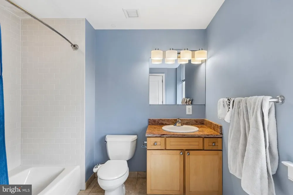 111 S 15TH STREET #1803 Philadelphia, PA 19102