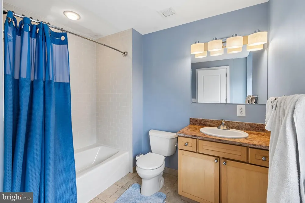 111 S 15TH STREET #1803 Philadelphia, PA 19102