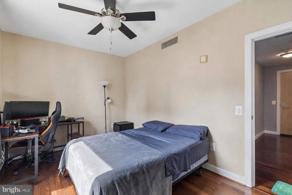 111 S 15TH STREET #1803 Philadelphia, PA 19102