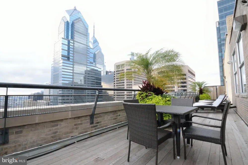 111 S 15TH STREET #1803 Philadelphia, PA 19102